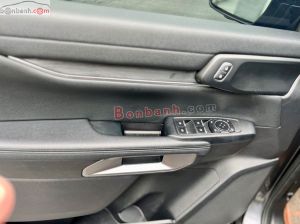 Xe Ford Everest Titanium 2.0L 4x2 AT 2023