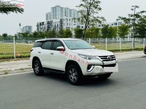 Xe Toyota Fortuner 2.7V 4x2 AT 2018