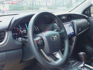 Xe Toyota Fortuner 2.4G 4x2 AT 2021