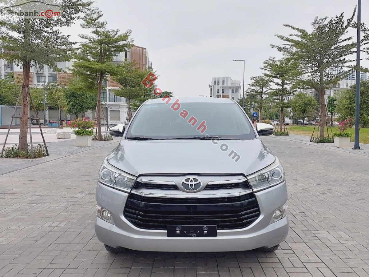 Toyota Innova 2.0V 2019