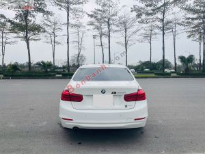 Xe BMW 320i 2013