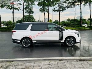 Xe Kia Carnival Signature 2.2D 2024