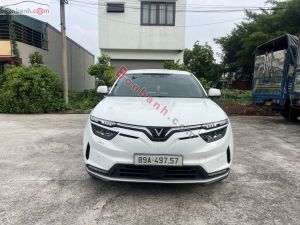 Xe VinFast VF8 Eco 2024