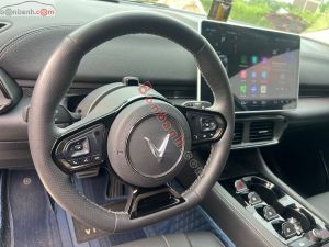 Xe VinFast VF8 Eco 2024