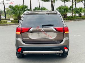 Xe Mitsubishi Outlander 2.0 CVT 2016