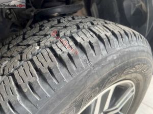 Xe Toyota Fortuner 2.4G 4x2 AT 2018