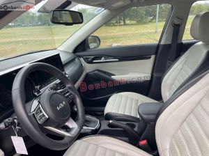 Xe Kia Seltos Premium 1.6 AT 2022