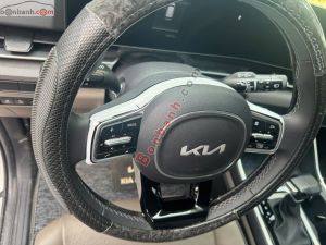 Xe Kia Carnival Luxury 2.2D 2025