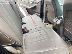 Xe VinFast Lux SA 2.0 Base 2.0 AT 2019