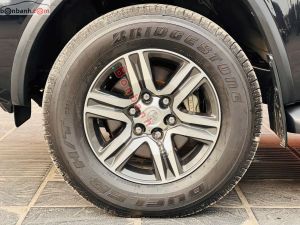 Xe Toyota Fortuner 2.4G 4x2 MT 2019