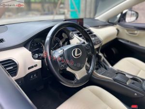 Xe Lexus NX 300 2018
