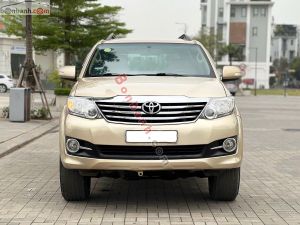 Xe Toyota Fortuner 2.7V 4x2 AT 2015