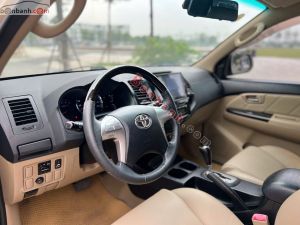 Xe Toyota Fortuner 2.7V 4x2 AT 2015