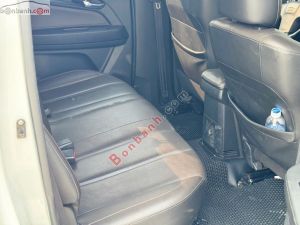 Xe Chevrolet Colorado High Country 2.5L 4x4 AT 2018