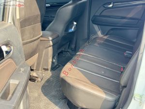 Xe Chevrolet Colorado High Country 2.5L 4x4 AT 2018