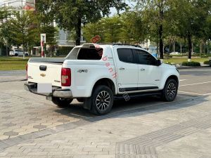 Xe Chevrolet Colorado High Country 2.5L 4x4 AT 2018