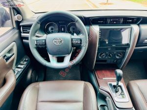 Xe Toyota Fortuner 2.4G 4x2 AT 2018