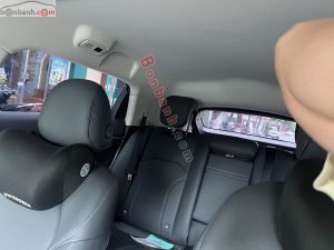 Xe VinFast VF7 Eco 2025