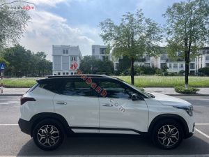 Xe Kia Seltos Luxury 1.4 AT 2020
