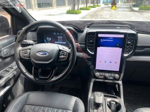 Xe Ford Everest Platinum 2.0L 4x4 AT 2025