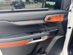 Xe Ford Everest Platinum 2.0L 4x4 AT 2025